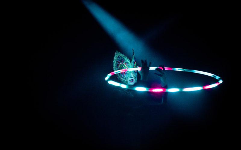 Orfelia - Stunning LED hula hoop performance