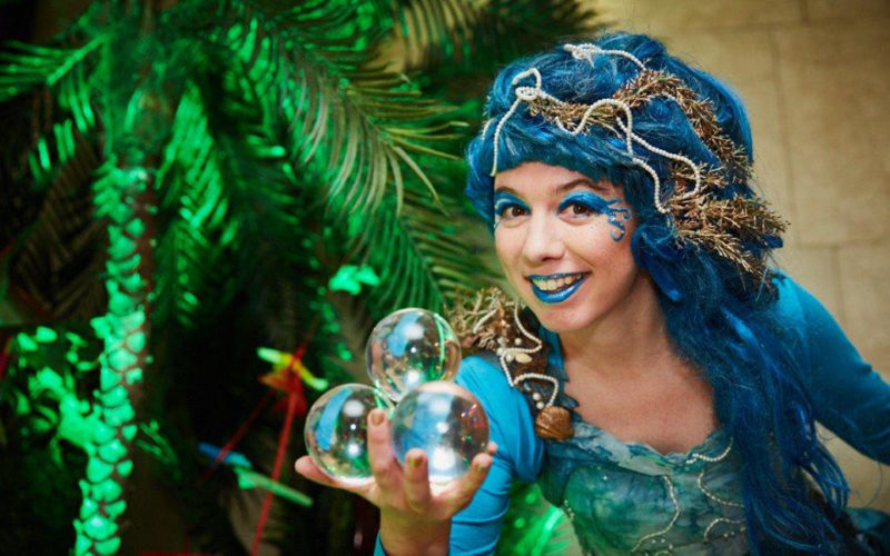 Sea Goddess - Crystal ball contact juggler