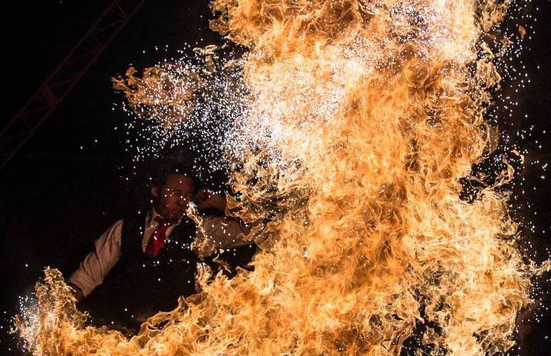 Flambé Fire - Outdoor and indoor fire performance